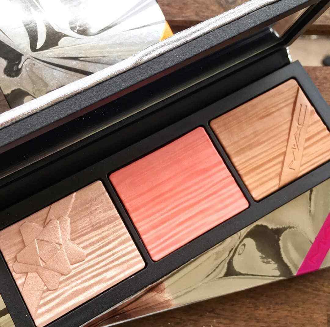 MAC Shiny Pretty Things Face Compact Palette - Fair - New in Box