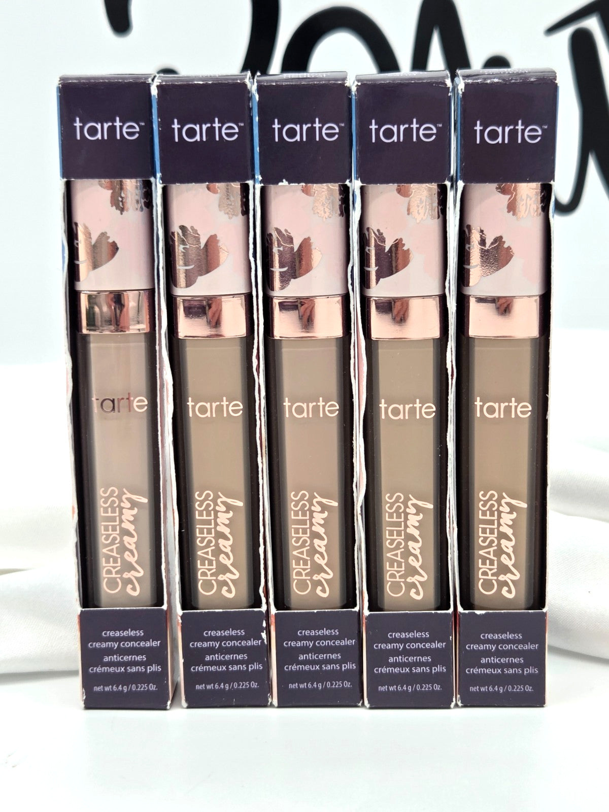 Creaseless Creamy Concealer - Multiple Shades for Flawless Skin - 6.4g