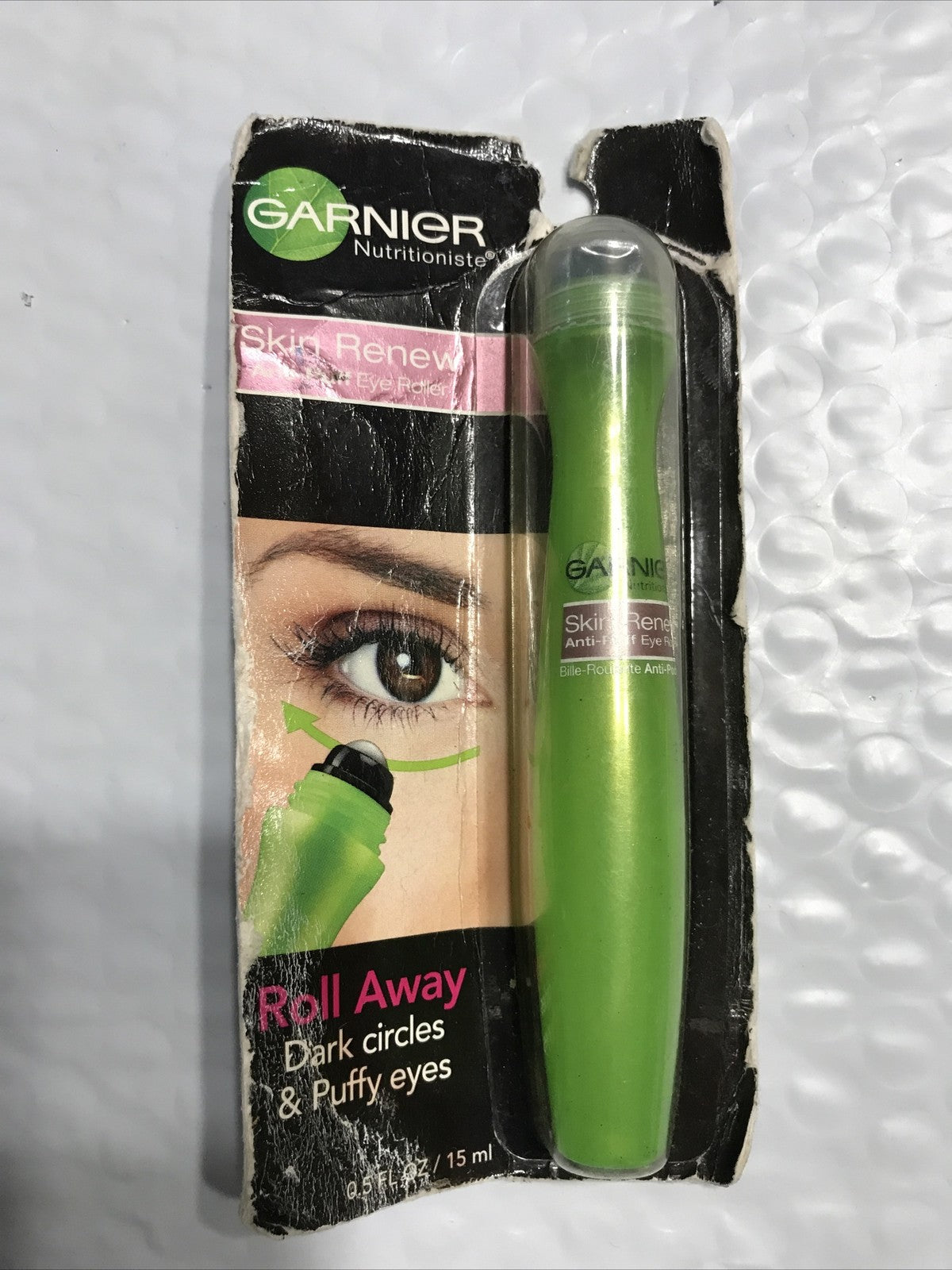 Anti-Puff Eye Roller Stick for Dark Circles & Puffy Eyes - Oil-Free, Caffeine & Vitamin B5