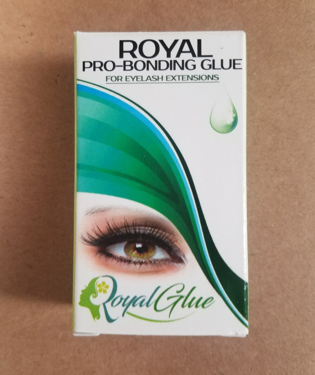 Eyelash Extension Adhesive - Strong Bonding Glue for False Eyelashes, Lasts 5-6 Weeks