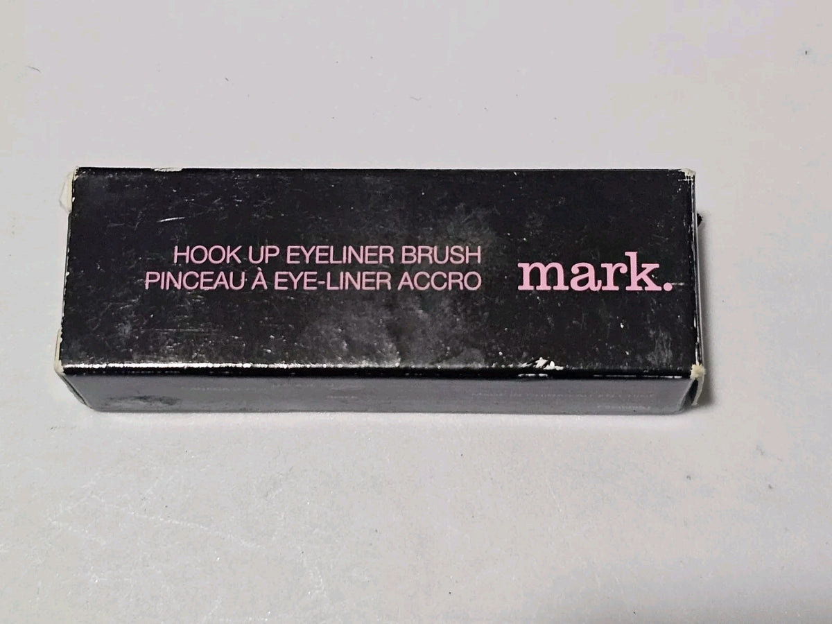 Eyeliner Brush for Makeup Art, Fine Detail Application