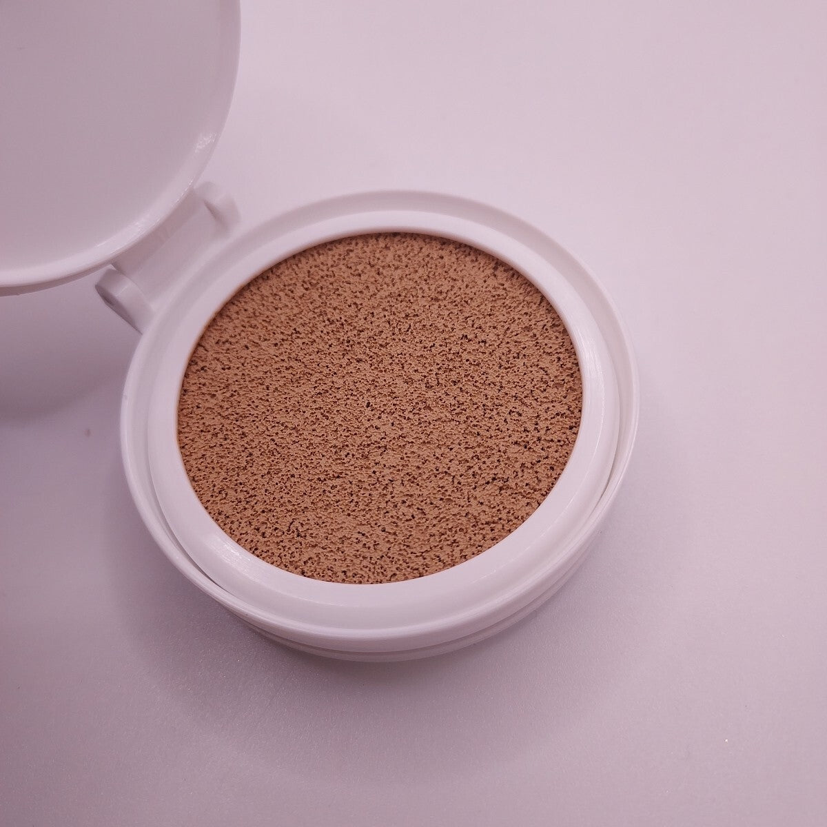 Clarins Everlasting Cushion Foundation Refill Honey 110 with Sponge - Sealed