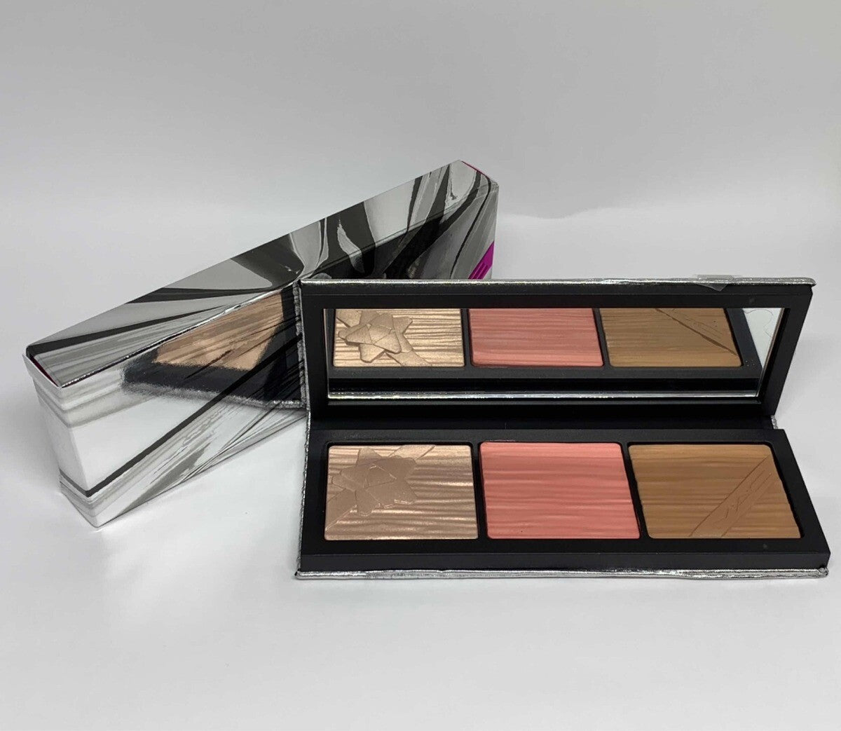 MAC Shiny Pretty Things Face Compact Palette - Fair - New in Box