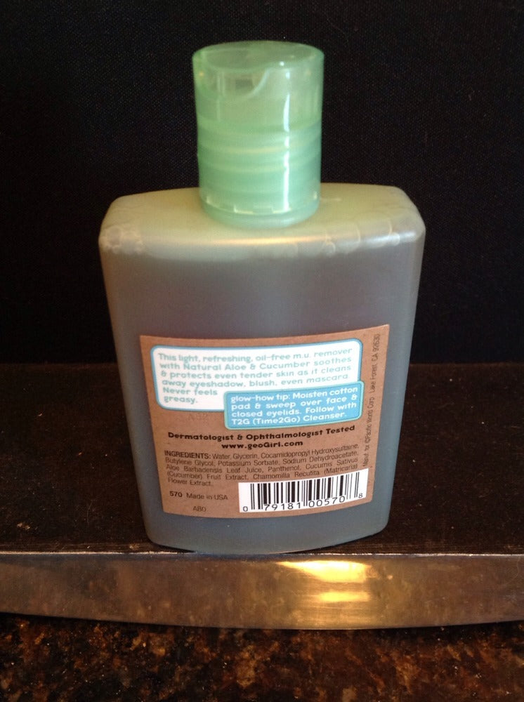 Lightweight Oil-Free Makeup Remover with Aloe & Cucumber - 3.78 fl oz