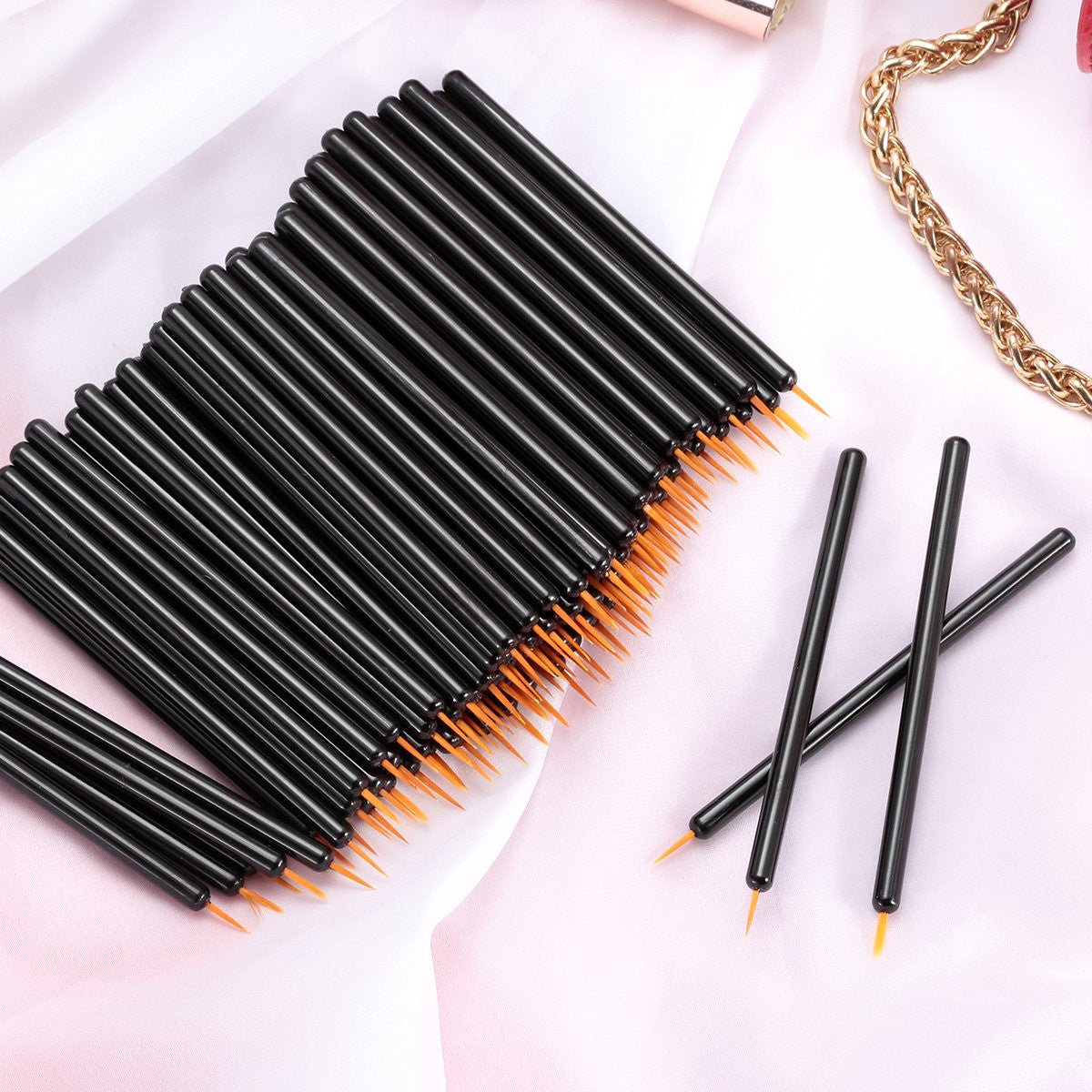 Disposable Eyeliner Brushes Set - 100 Hygienic Applicators for Eye Makeup