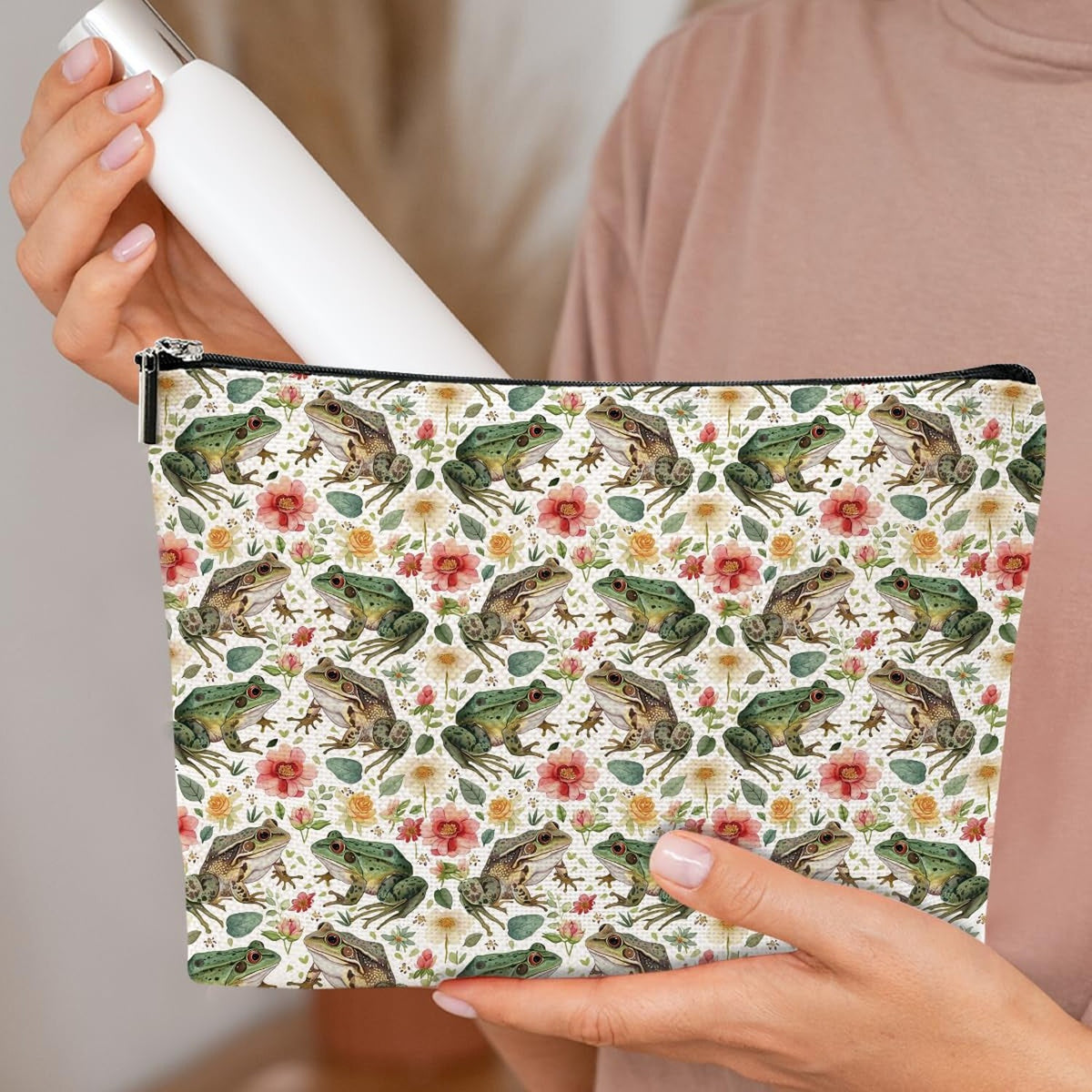 Cute Frog Makeup Bag - Waterproof Cosmetic Organizer for Women and Gifts