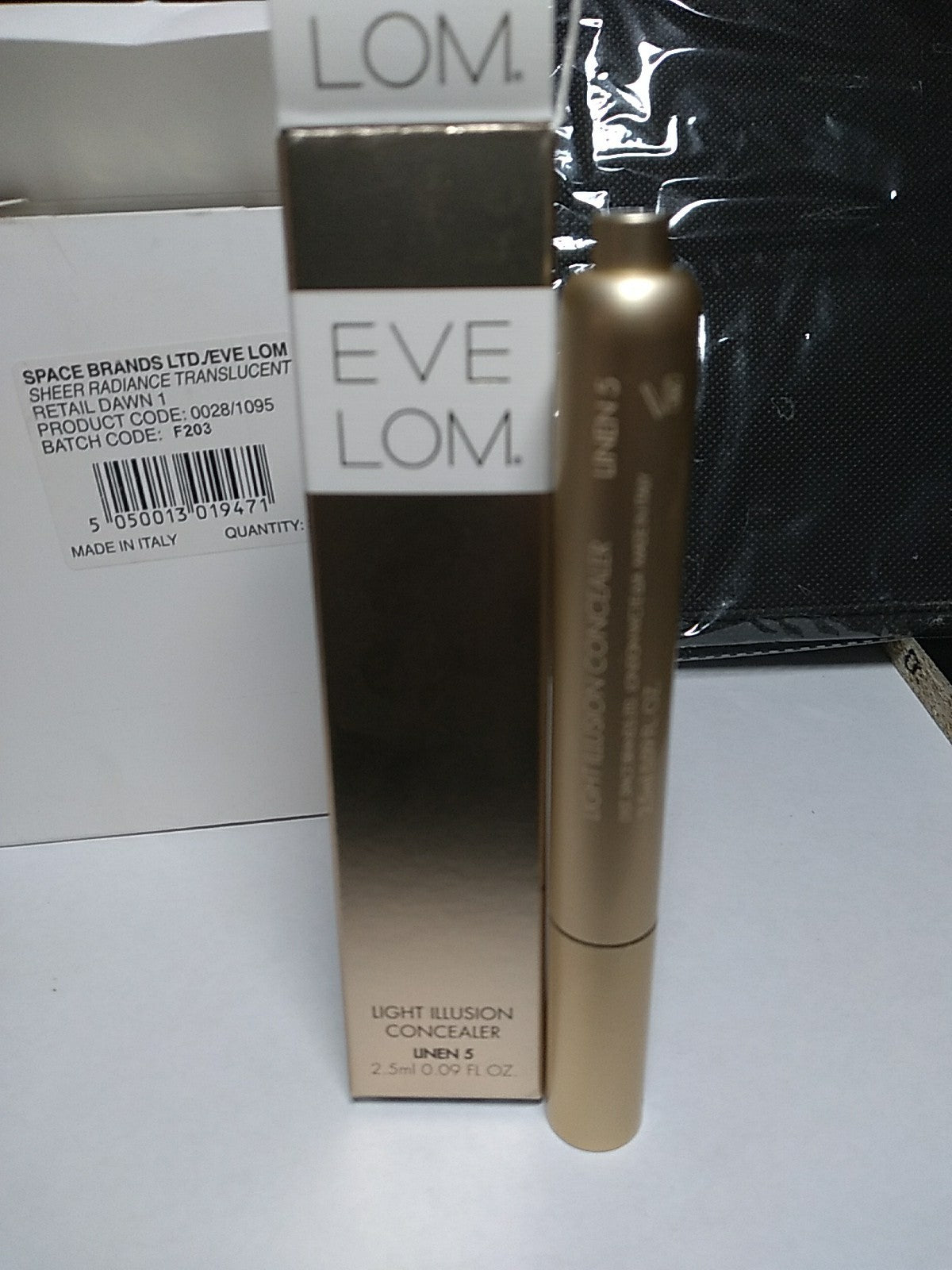 Eve Lom Light Illusion Concealer LINE 5 - Natural Shade 0.09 fl oz