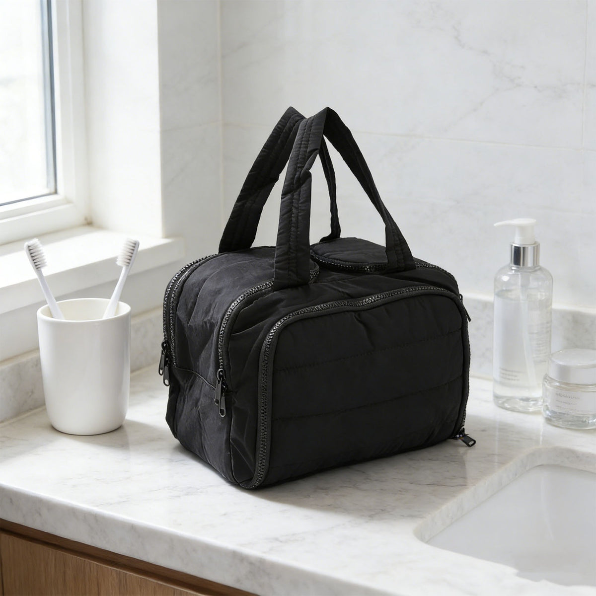 Women Waterproof Makeup & Toiletry Travel Organizer Bag
