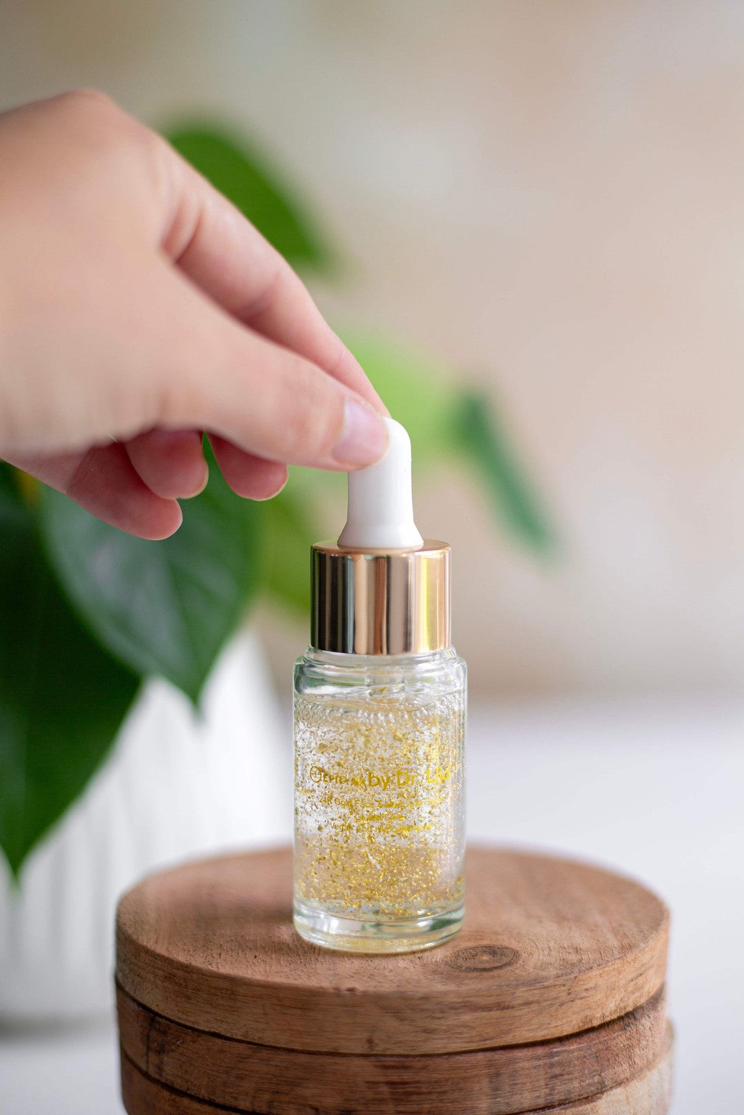 24K Gold Radiance Serum & Moisturizer - Vegan, Gluten-Free, Hydrating & Illuminating Face Treatment