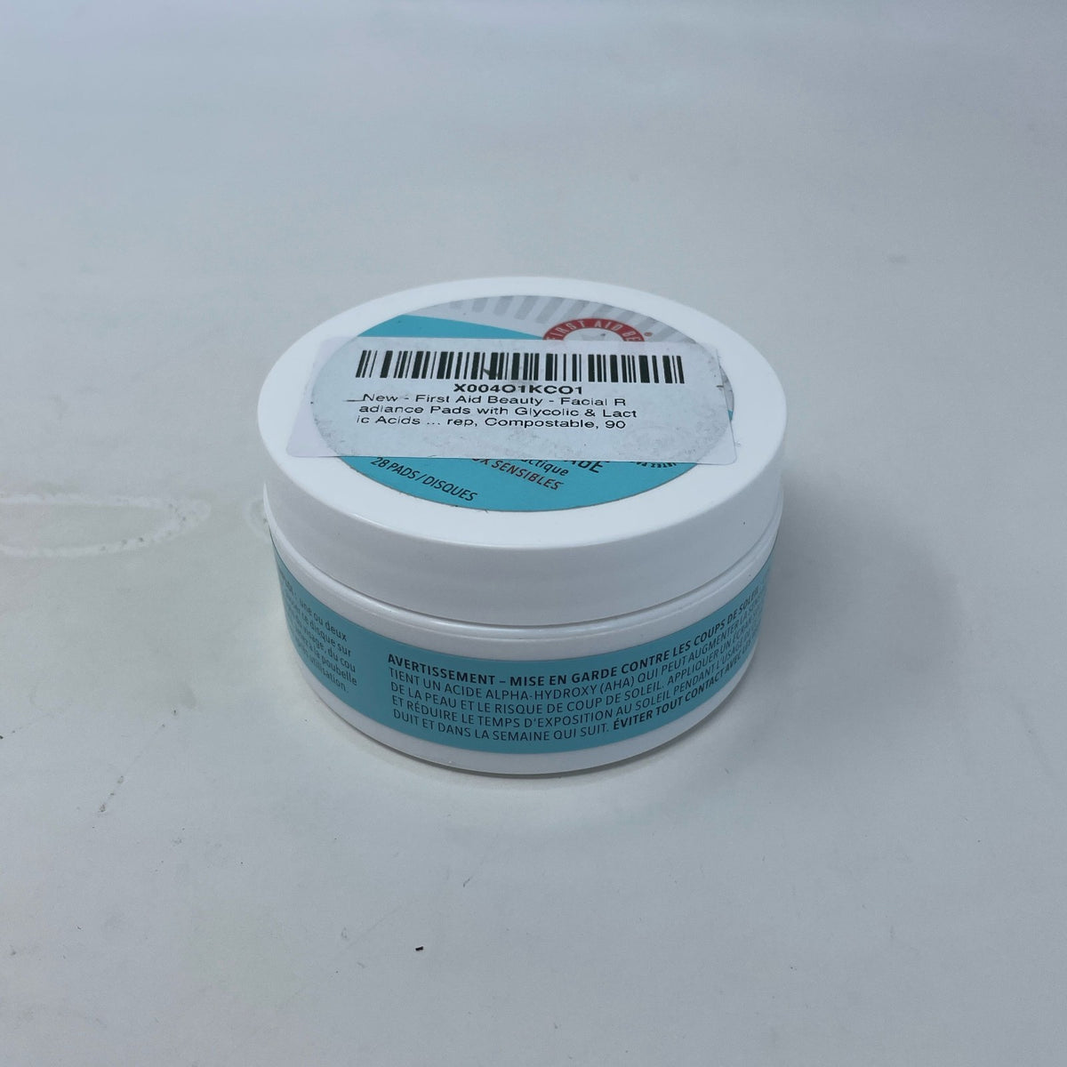 First Aid Beauty Facial Radiance Pads, White/Aqua Jar, 28 ct