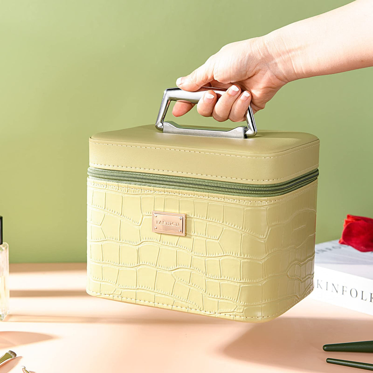 Portable Leather Makeup Train Case with Mirror for Women - Green