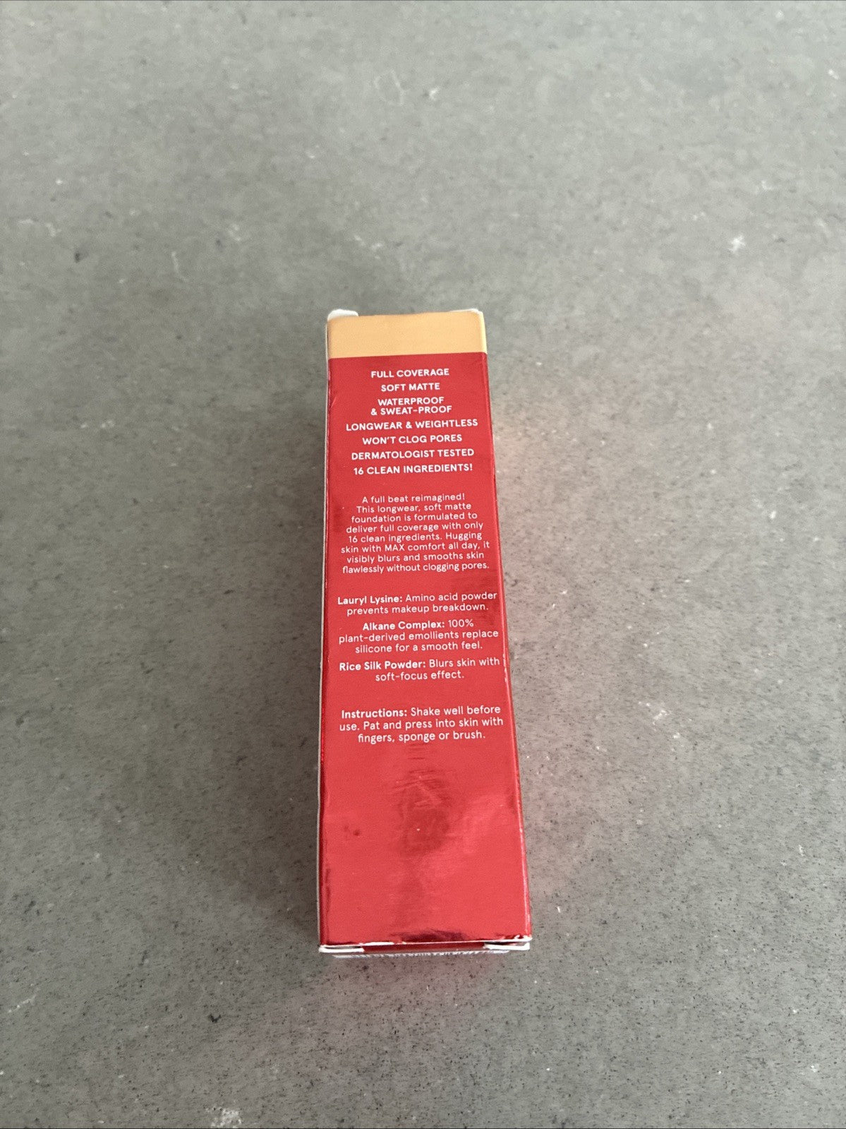 Full Cover Liquid Foundation LIGHT 40 G with Golden Undertones - One Size