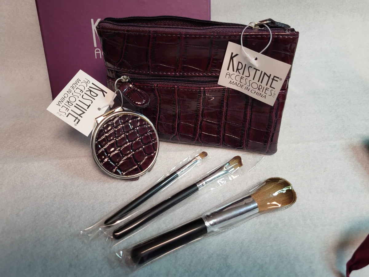 Travel Makeup Brush Set with Compact Mirror in Faux Leather Bag