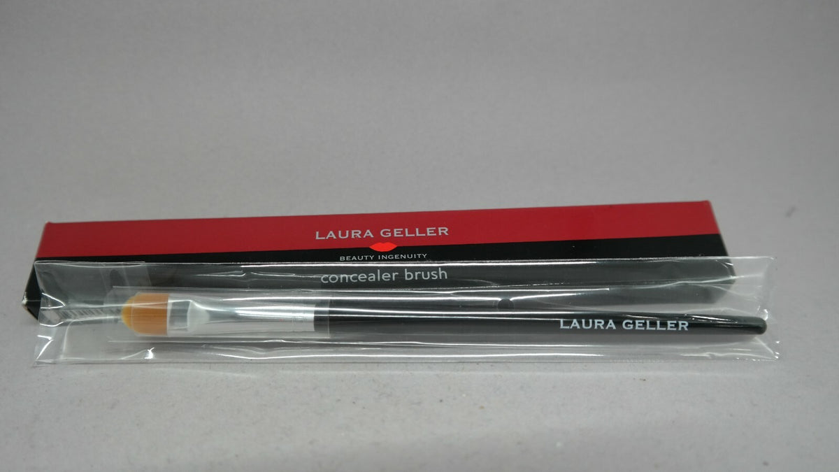Concealer Brush for Face Makeup - Precise Blending Tool