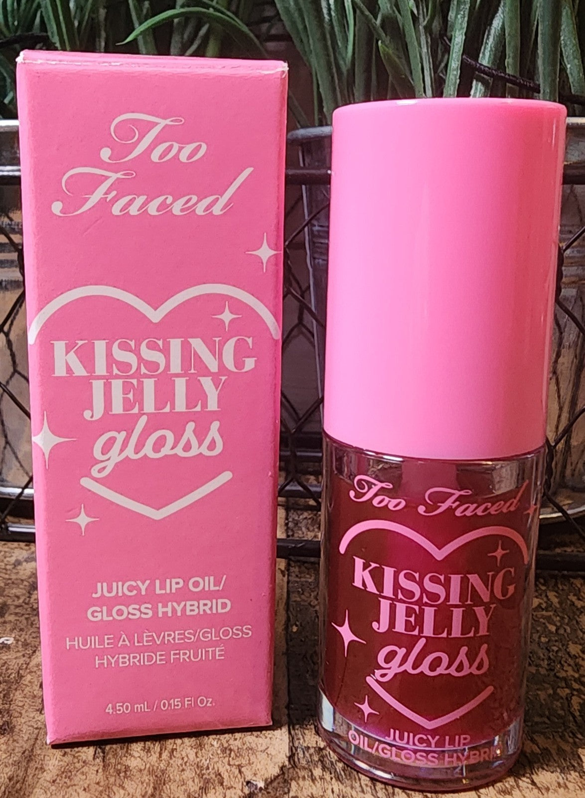 Non-Sticky Lip Oil Gloss - Raspberry Hydrating Lip Shine 4.5mL