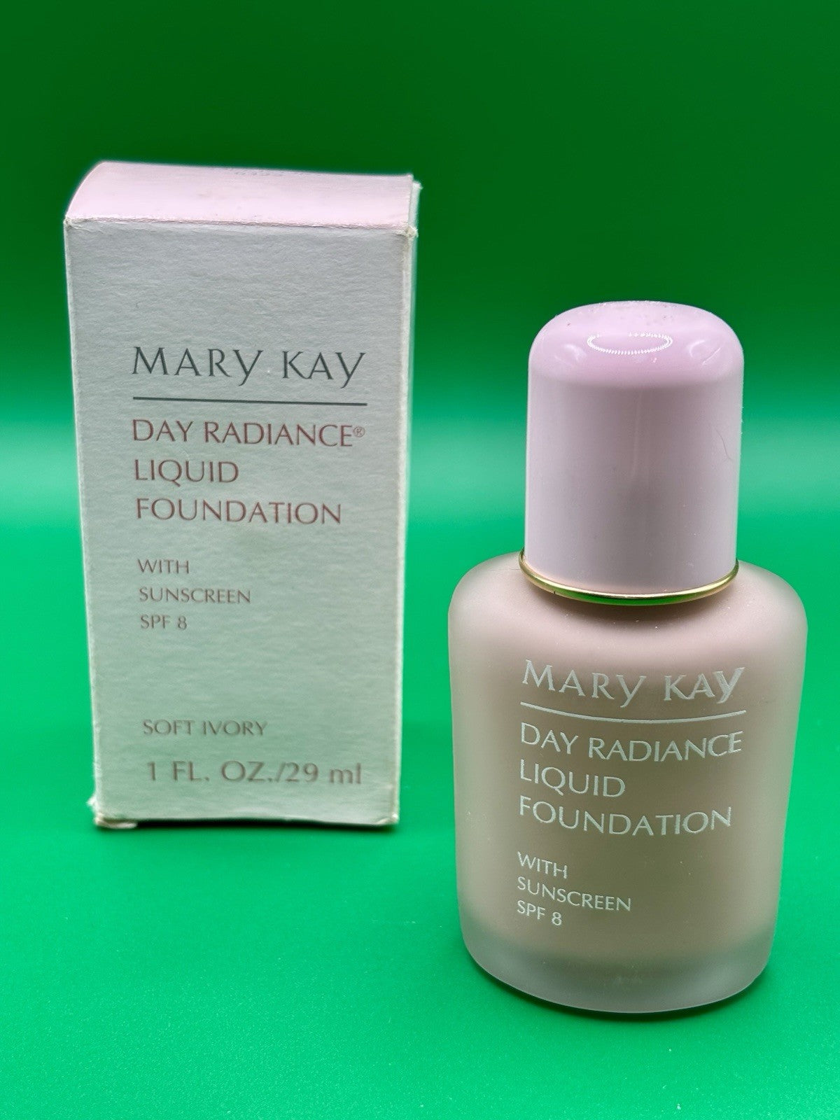 Mary Kay Liquid Foundation SOFT IVORY SPF 8 Face Makeup - Radiance & Coverage