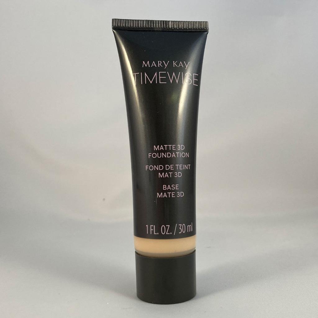 Matte Liquid Foundation for Oily Skin - Custom Shade Selection, Long-Lasting Coverage