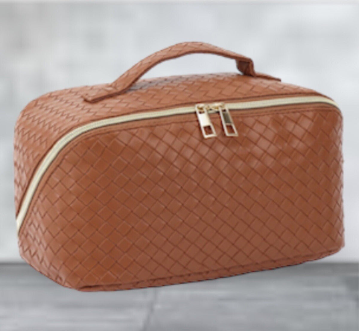 Large Waterproof Travel Makeup Bag - Portable Cosmetic Organizer in Brown