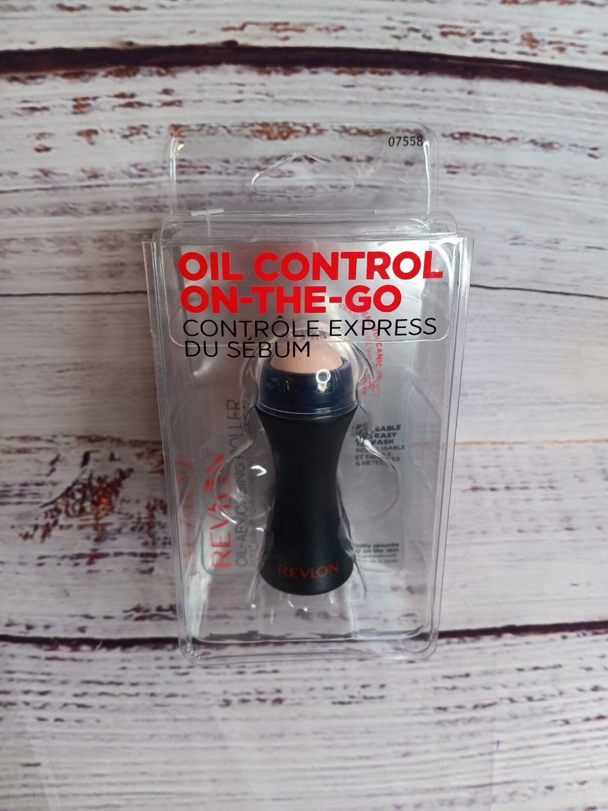 Revlon Oil-Absorbing Facial Roller - Reusable Oil Control Tool for On-the-Go Beauty