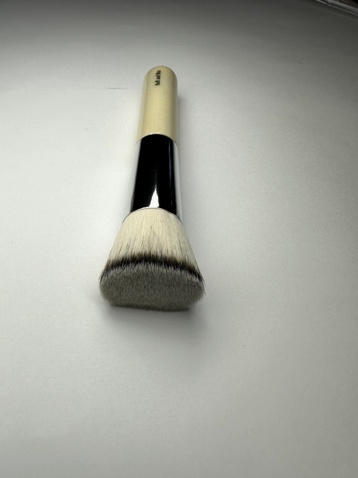 Chantecaille Buff and Blur Makeup Brush - Authentic, New in Box