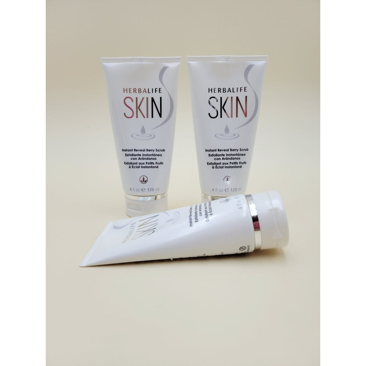 Vintage Herbalife SKIN Instant Reveal Berry Scrub 4.1 fl oz Lot 3