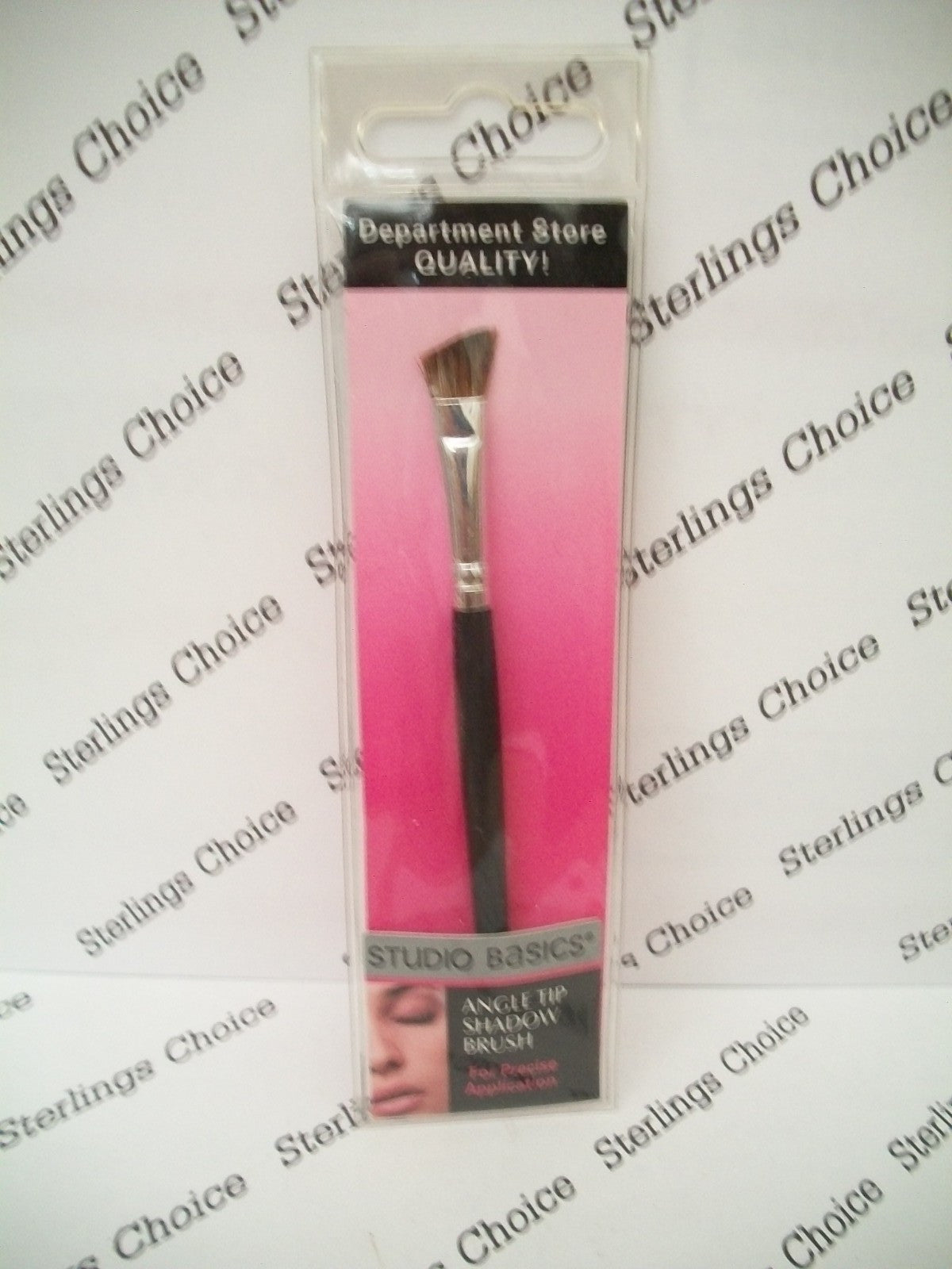 Angle Tip Shadow Brush for Eyeshadow Blending - Precision Makeup Brush