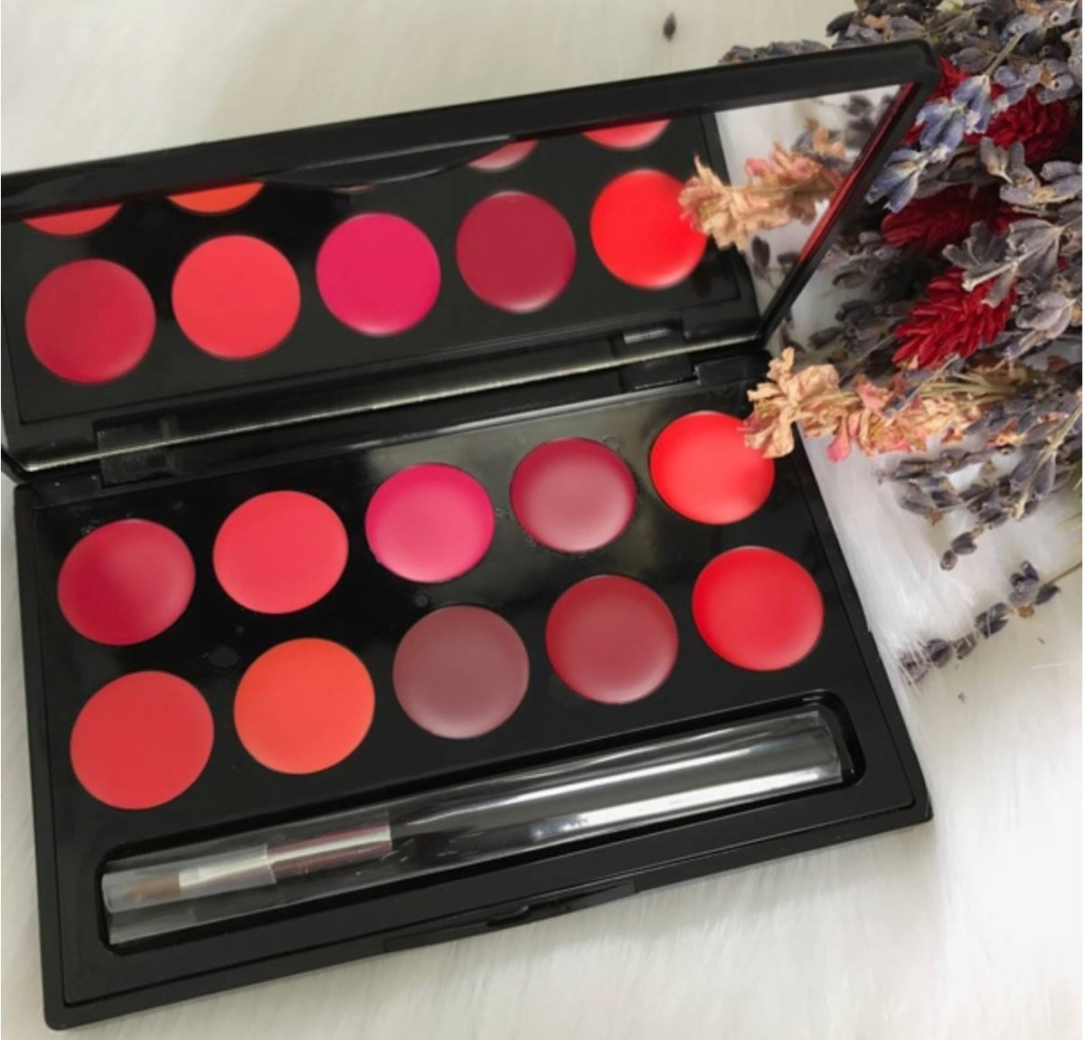 10 Shade Lip Color Palette - Long-Lasting Matte Lip Makeup