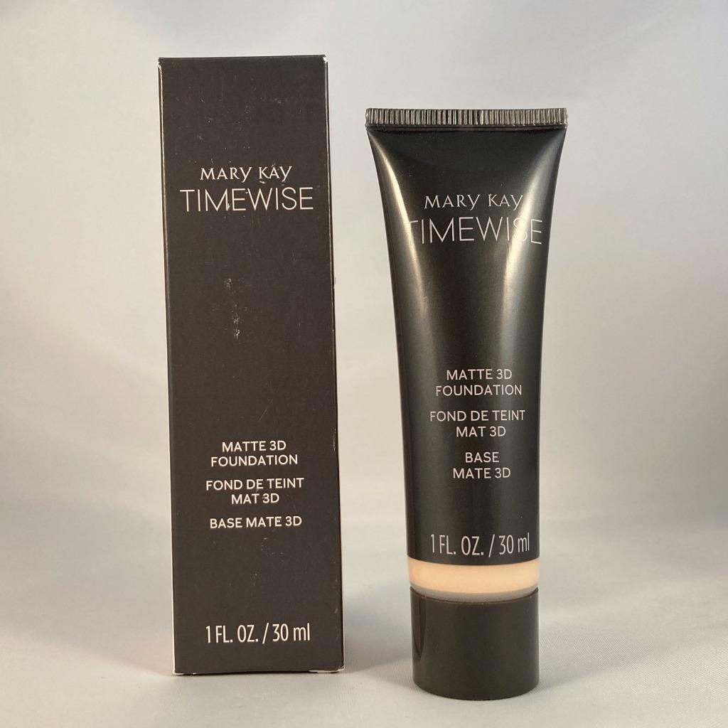 Matte Liquid Foundation for Oily Skin - Custom Shade Selection, Long-Lasting Coverage