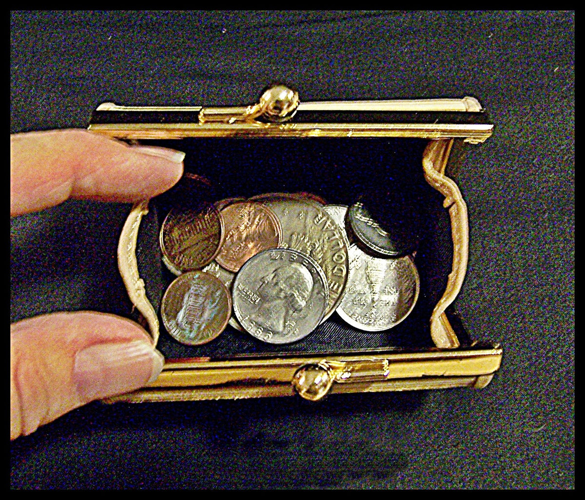 Mini Coin Purse with Kiss Snap Closure for Lipstick Keys Money