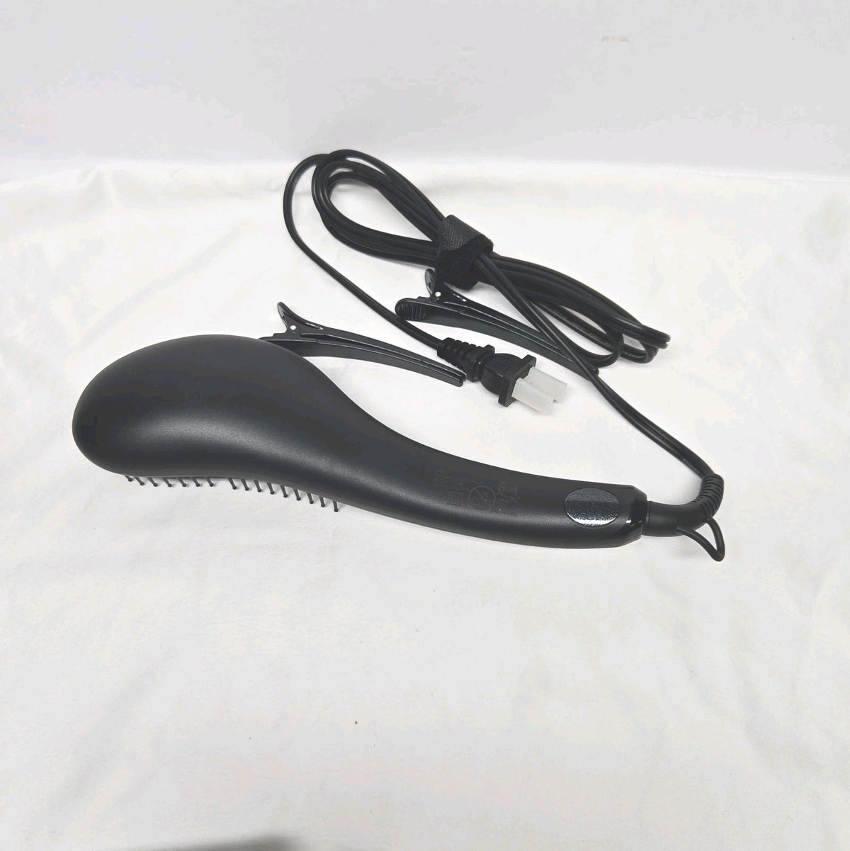 Black Hair Straightening Brush with 8-Stage Temperature Control 120V 66W