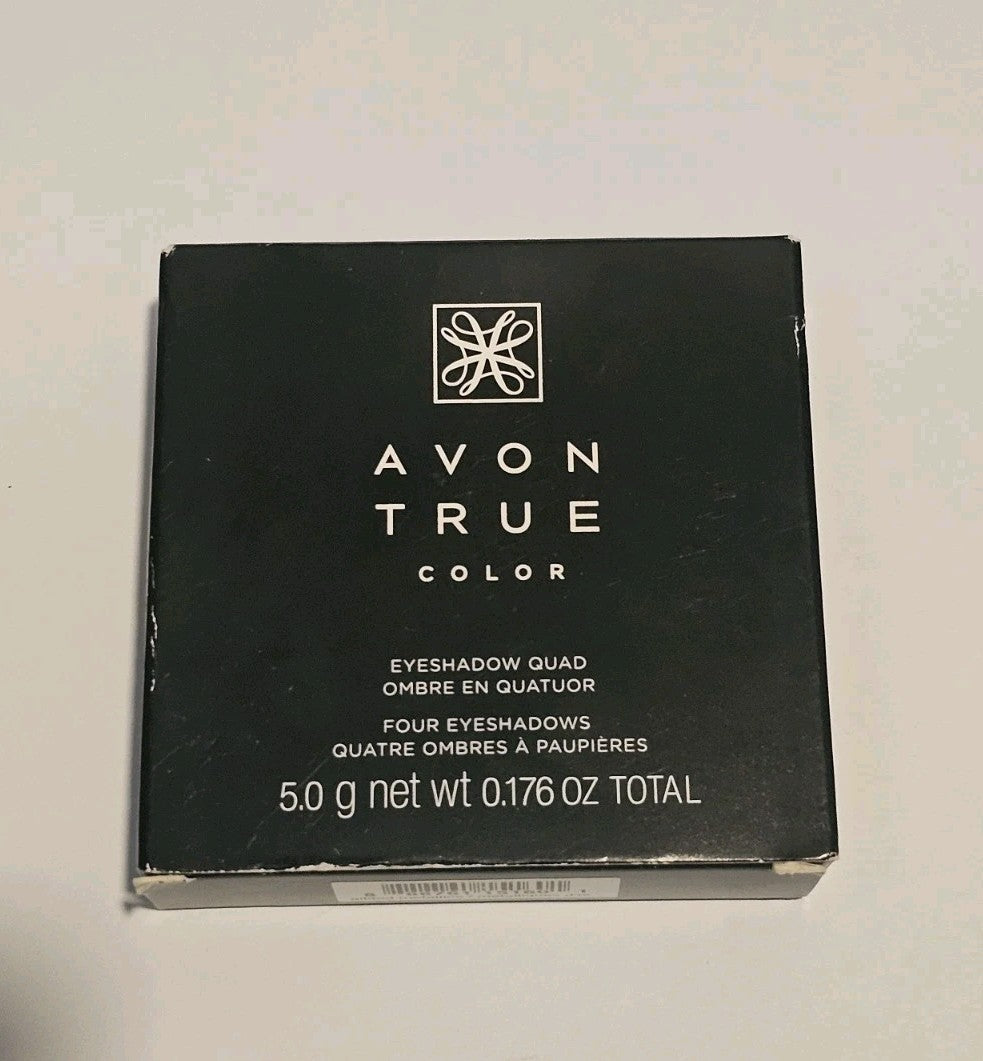 Avon True Color Quad in Glided Metallics – Eye Shadow Palette