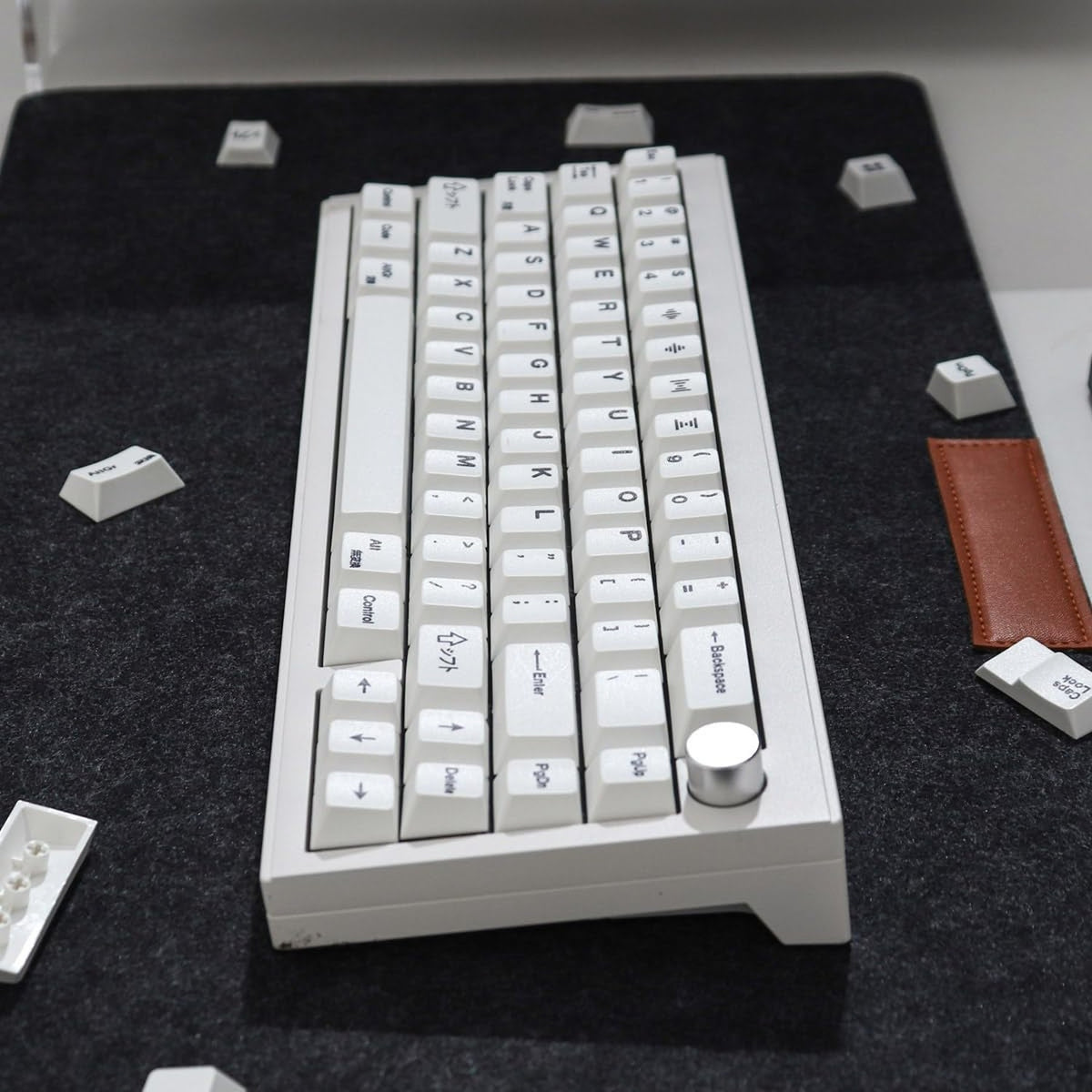 135-Key PBT Keycap Set for Mechanical Keyboard - Cherry Profile, Dye-Sub, White