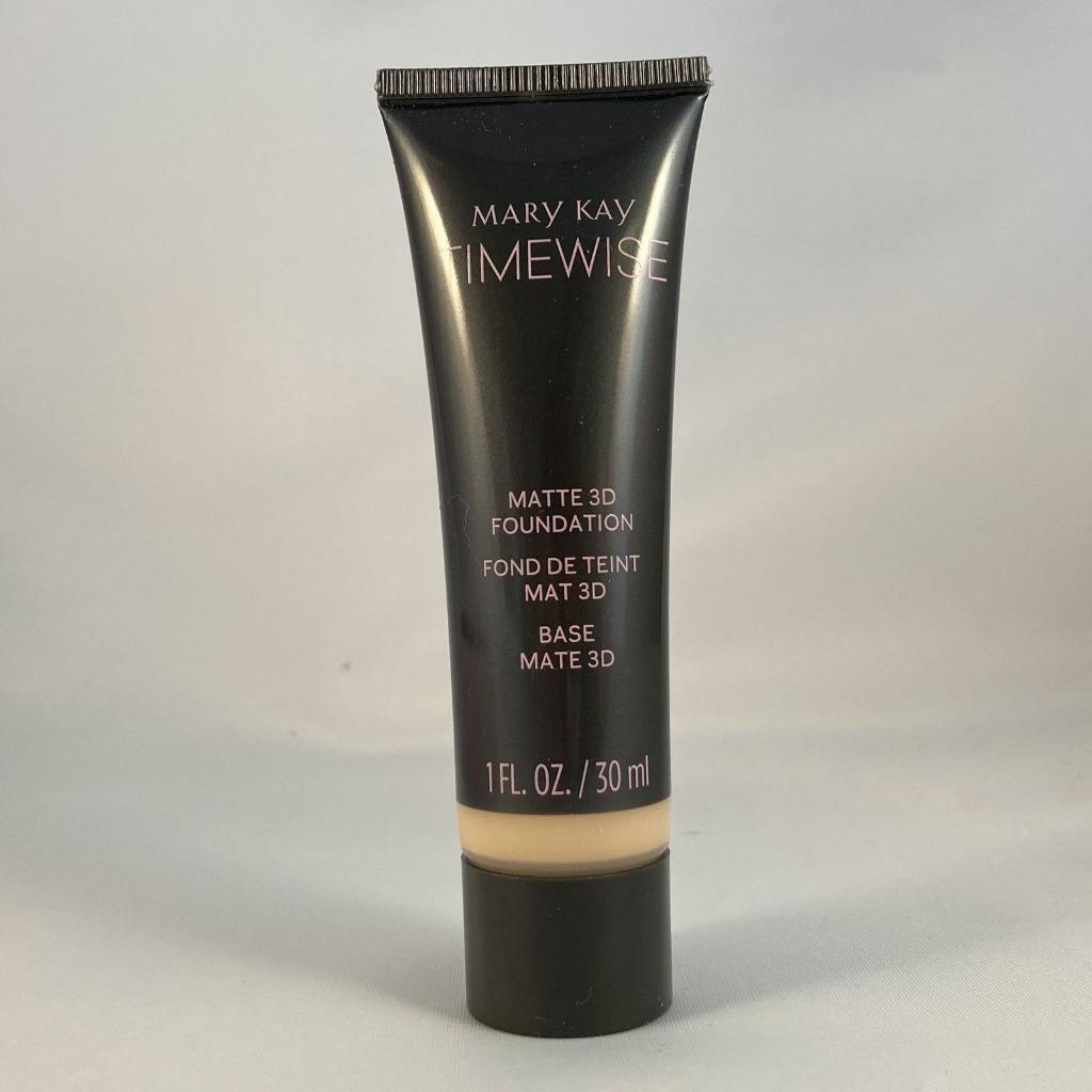 Matte Liquid Foundation for Oily Skin - Custom Shade Selection, Long-Lasting Coverage