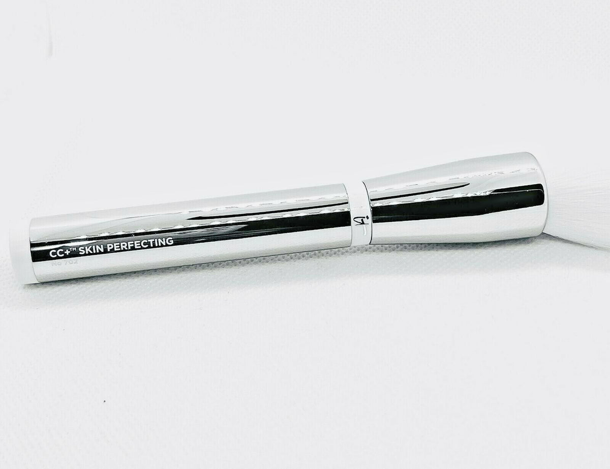 It Cosmetics Heavenly Skin CC+ Skin Perfecting Brush #702 - New in Box