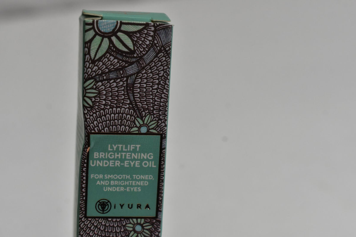 Brightening Under-Eye Oil - Tones & Illuminates 0.3 Fl Oz