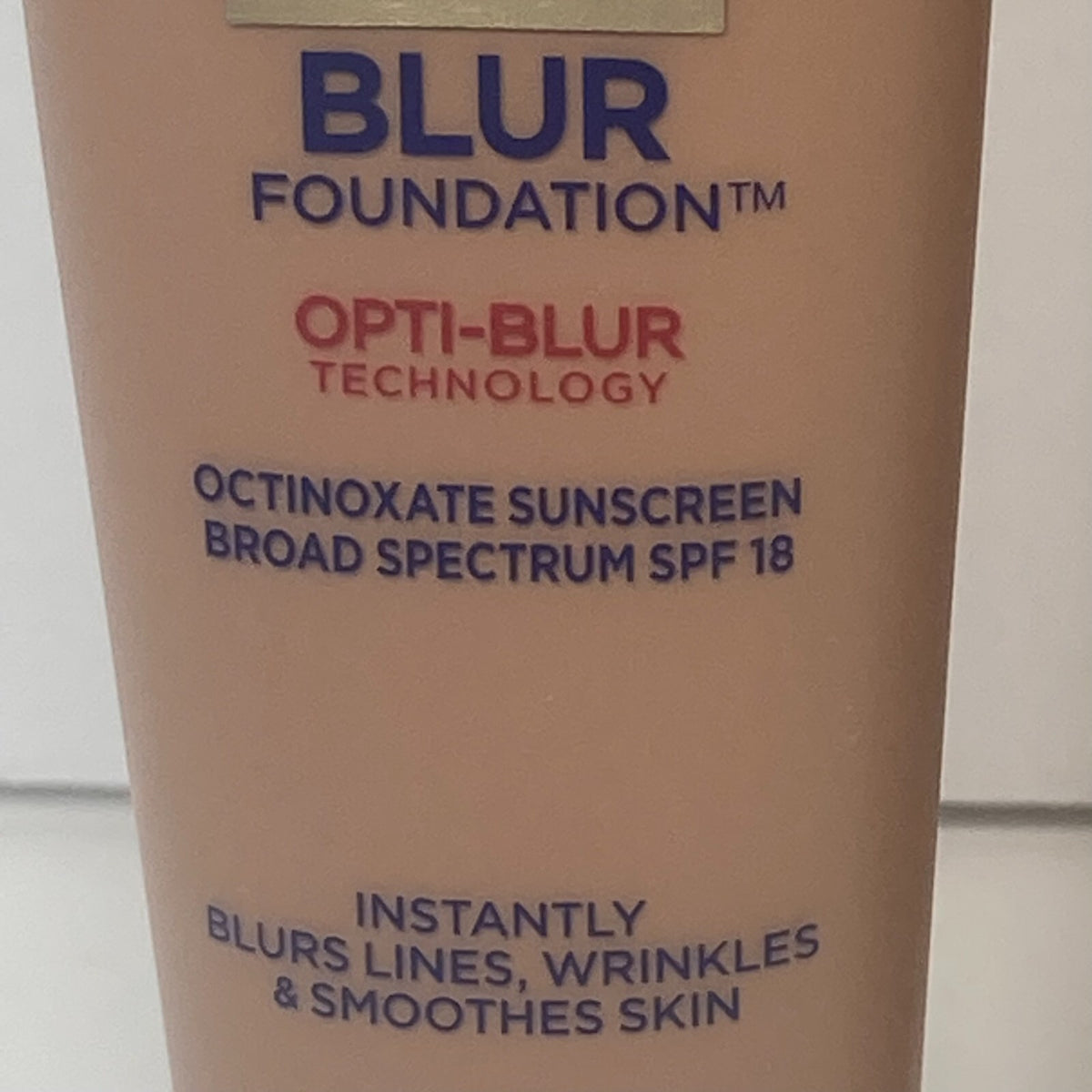 Loreal Visible Lift Blur Foundation Set - Shade #212 Classic Tan Discontinued