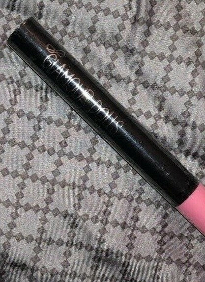 Vegan Cruelty-Free Black Mascara for Lengthening and Thickening