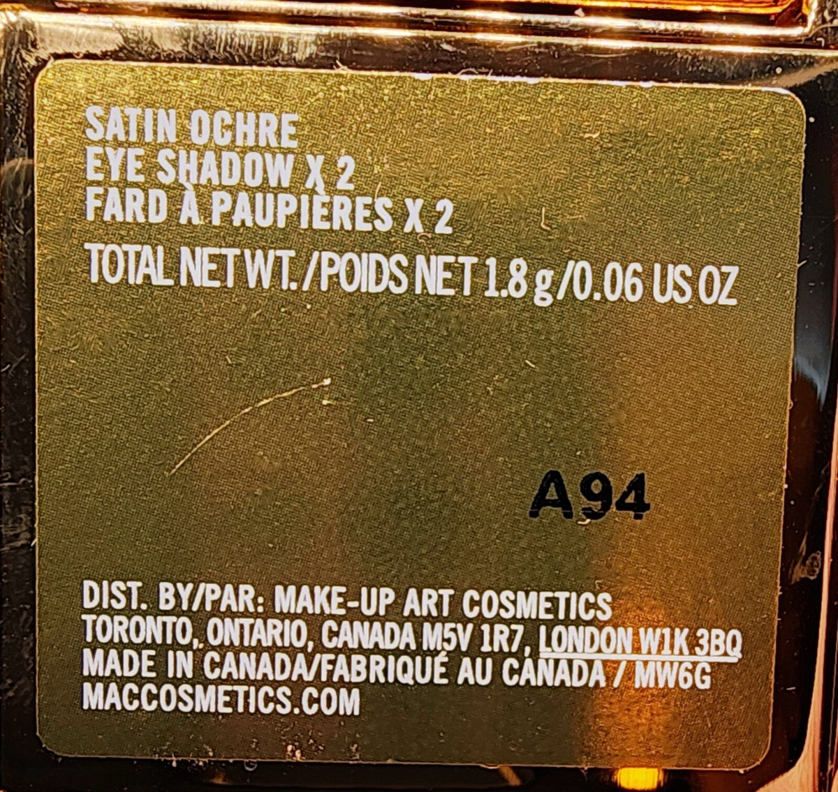Satin Ochre Eye Shadow - Long-Lasting Pigment, 1.8g, New
