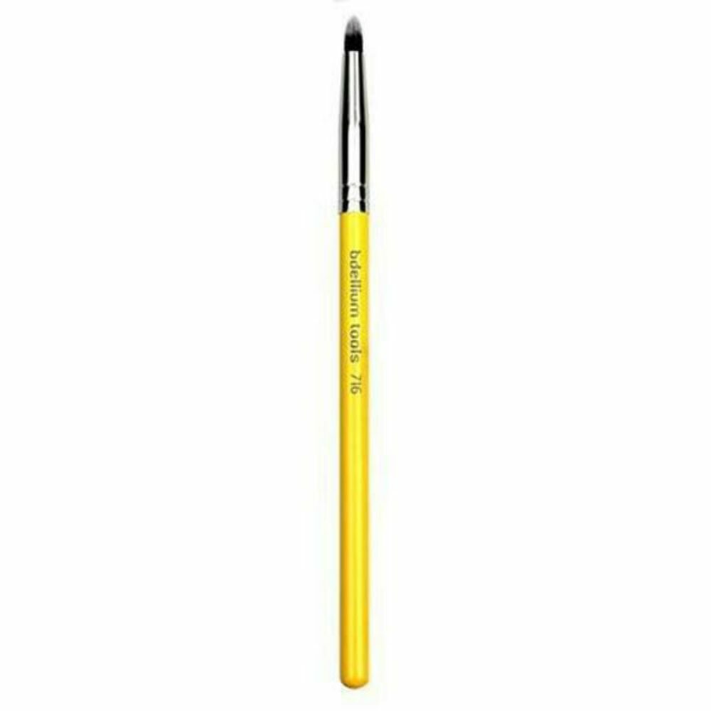 Smoky Eyeliner Makeup Brush - Vegan Synthetic Tip for Flawless Eye Definition