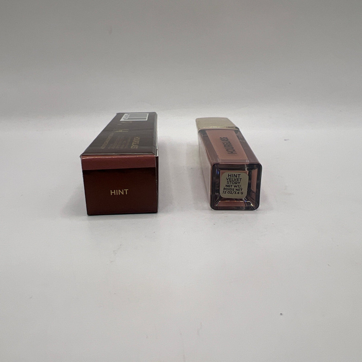Hourglass Velvet Story Lip Cream Hint 0.12 oz