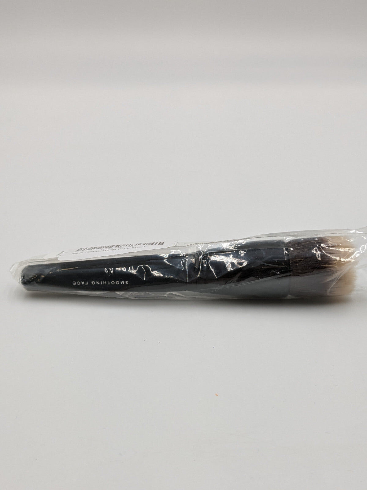 BareMinerals Smoothing Brush - Makeup Brush for Flawless Skin