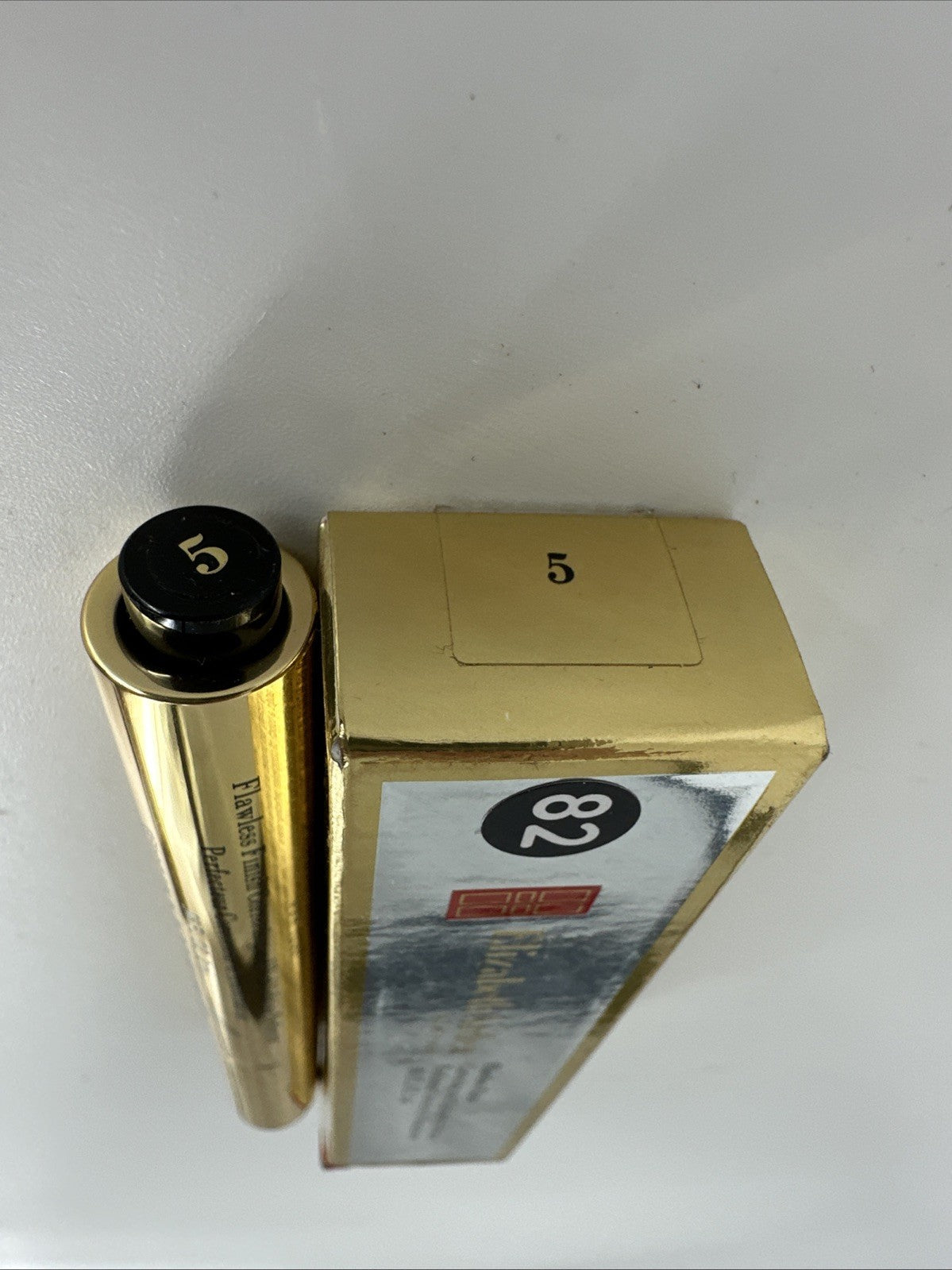 Elizabeth Arden Flawless Finish Correcting & Highlighting Perfector - Shade 5