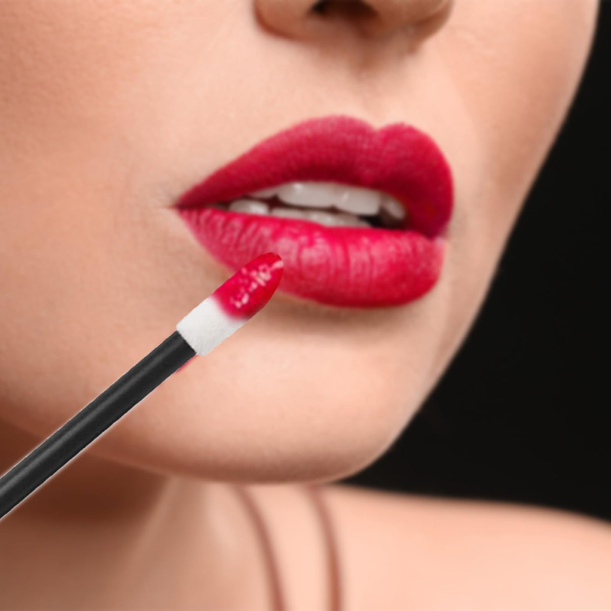200PCS Disposable Lip Applicators for Lipstick & Makeup