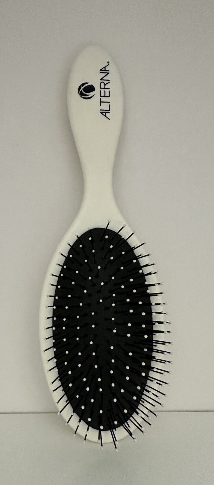 Detangling Hair Brush for White & Black Hair - Alterna CAVIAR