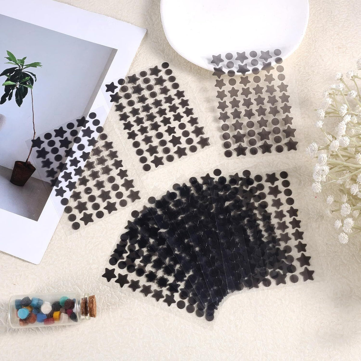 600 Pcs Black Acne Patches Set with Multiple Sizes & Star Shapes