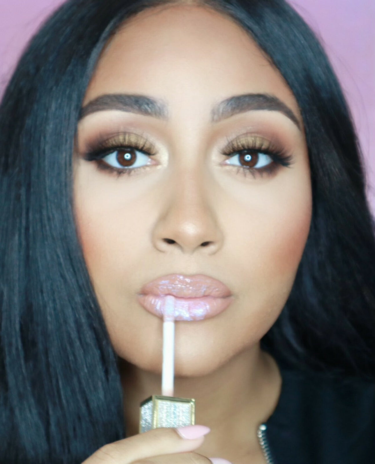 Luxurious Opalescent Lip Gloss - Plumping Shine & Nourishing Jojoba Oil