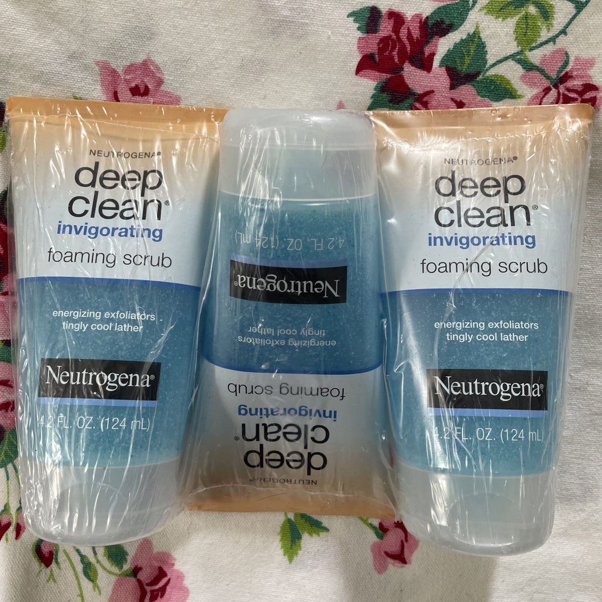 3~Neutrogena Deep Clean Invigorating Foaming Scrub 4.2oz HTF Factory