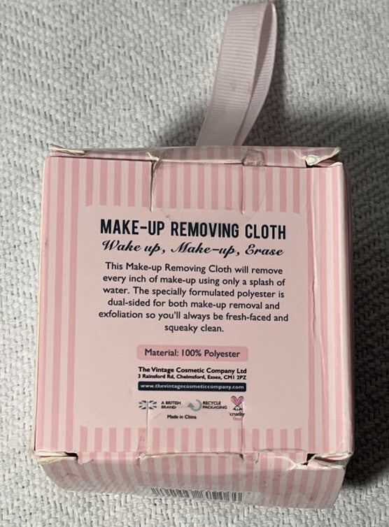 Reusable Pink Makeup Remover Cloth - Gentle & Eco-Friendly Facial Pad