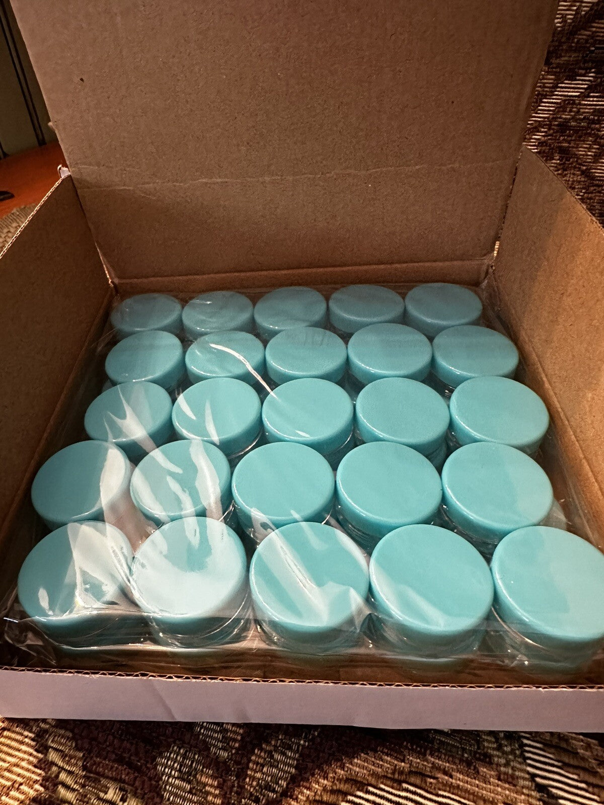 150 Pack Refillable Clear Plastic Jars with Teal Lids for Cosmetics & Travel