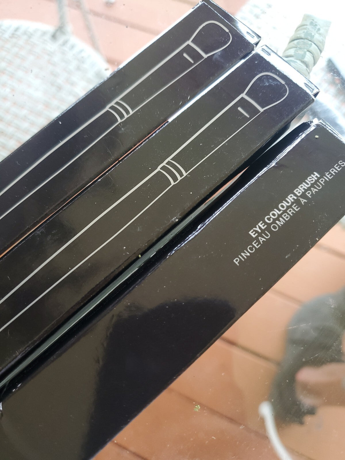 Laura Mercier Eye Colour Brush - Makeup Eye Brush for Eyeshadow Application